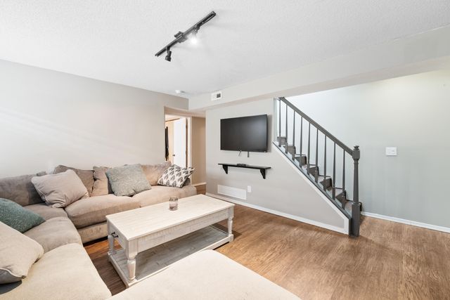 1209 S Todd St, Wichita, KS 67207