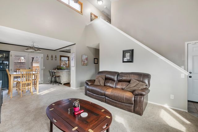 1209 S Todd St, Wichita, KS 67207