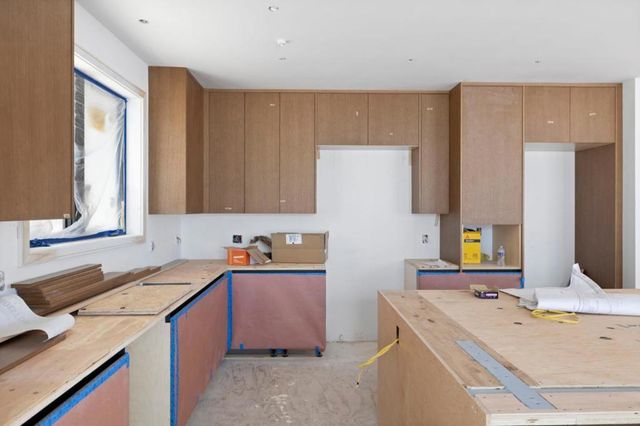 18 Bel Aire Lane, San Mateo, CA 94402