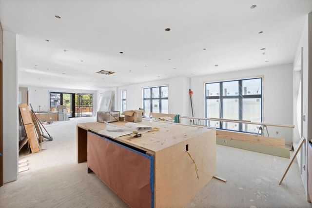 18 Bel Aire Lane, San Mateo, CA 94402