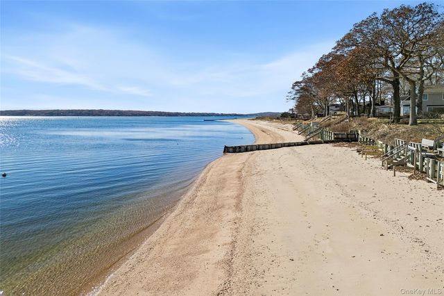 455 West Lane, East Marion, NY 11939