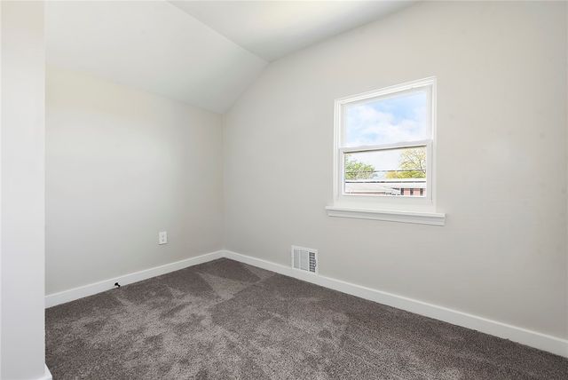 606 South Ave, Verona, PA 15147