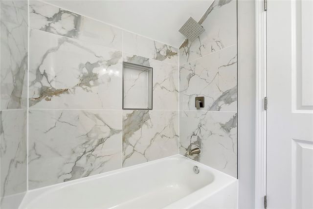 606 South Ave, Verona, PA 15147