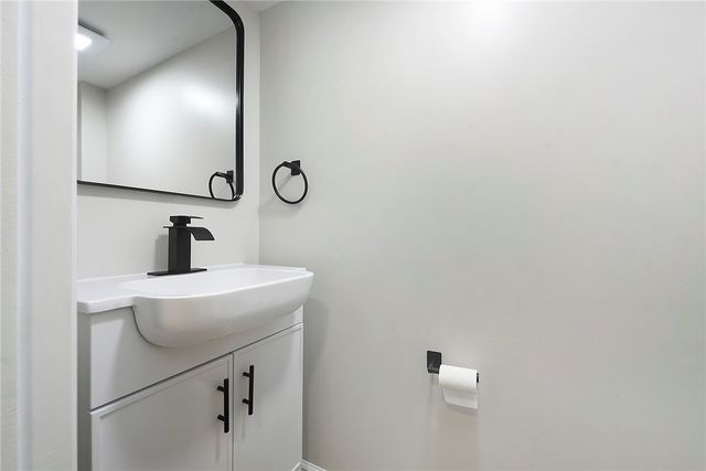 606 South Ave, Verona, PA 15147