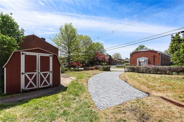 606 South Ave, Verona, PA 15147