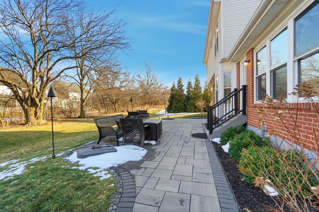 8588 Charleston Creek Drive, Mason, OH 45040