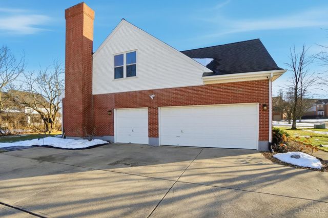 8588 Charleston Creek Drive, Mason, OH 45040