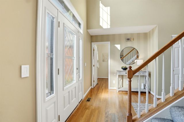 8588 Charleston Creek Drive, Mason, OH 45040