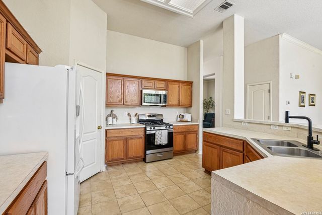 3222 Navasota Cir, San Antonio, TX 78259