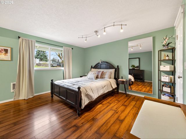 13680 Sw BEREA Dr, Tigard, OR 97223