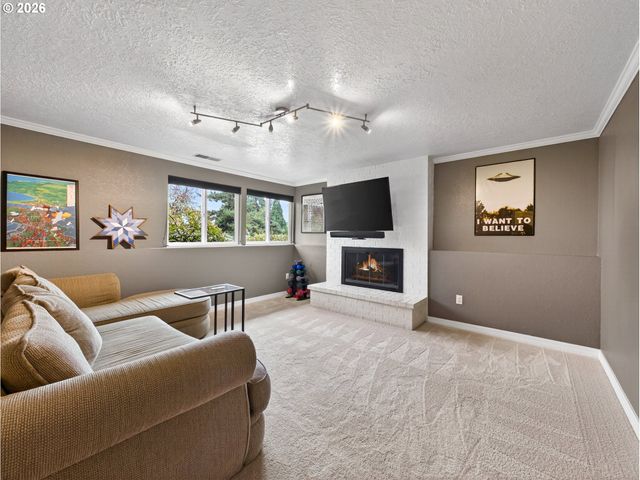 13680 Sw BEREA Dr, Tigard, OR 97223