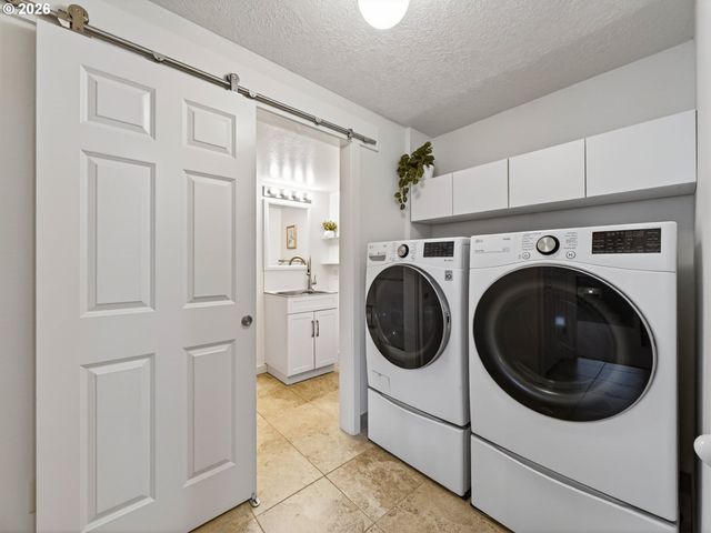 13680 Sw BEREA Dr, Tigard, OR 97223