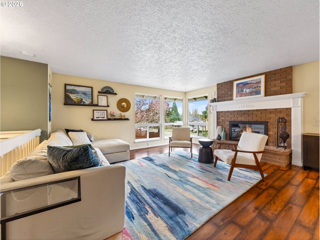 13680 Sw BEREA Dr, Tigard, OR 97223