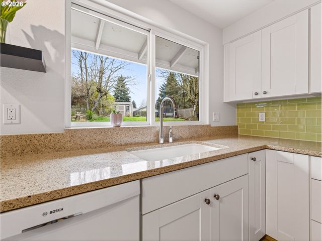 13680 Sw BEREA Dr, Tigard, OR 97223