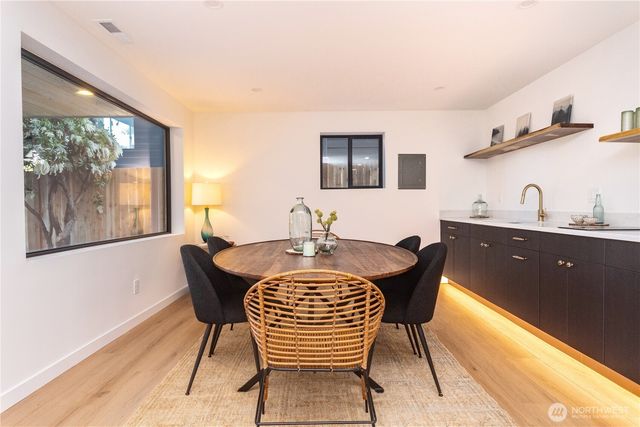 7210 Seward Park Avenue S, Seattle, WA 98118