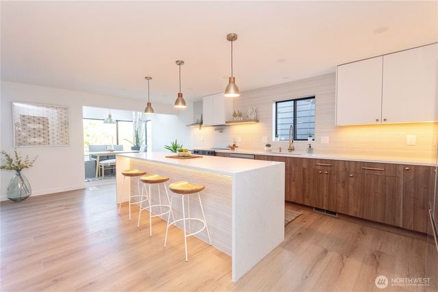 7210 Seward Park Avenue S, Seattle, WA 98118