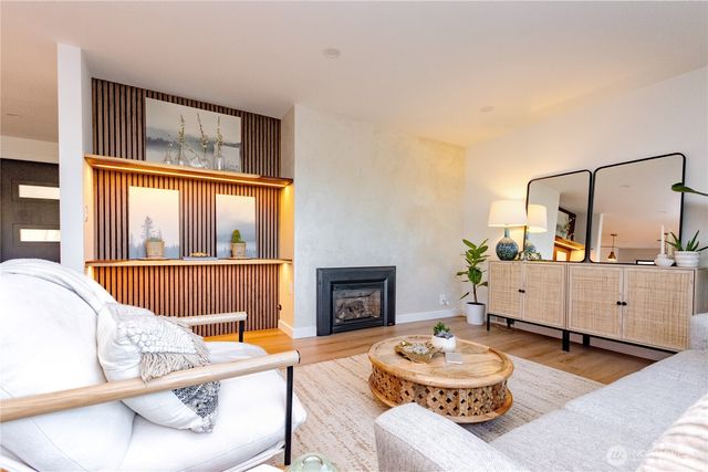 7210 Seward Park Avenue S, Seattle, WA 98118