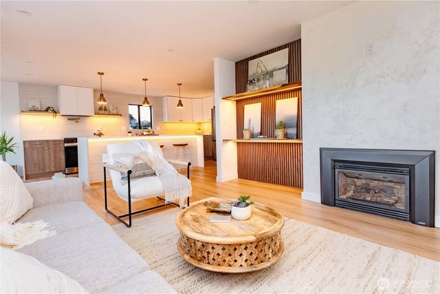 7210 Seward Park Avenue S, Seattle, WA 98118