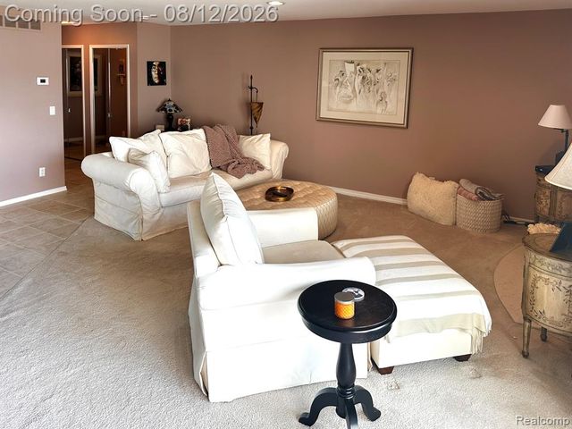 4932 Lake Point Drive, Waterford, MI 48329