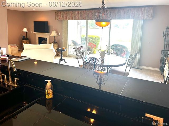 4932 Lake Point Drive, Waterford, MI 48329