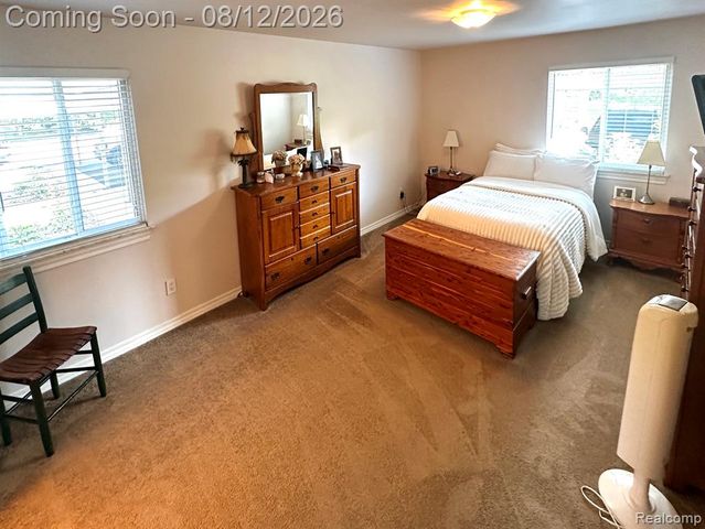 4932 Lake Point Drive, Waterford, MI 48329