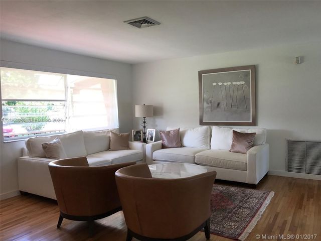 801 Albatross St, Miami Springs, FL 33166