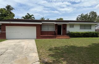 801 Albatross St, Miami Springs, FL 33166