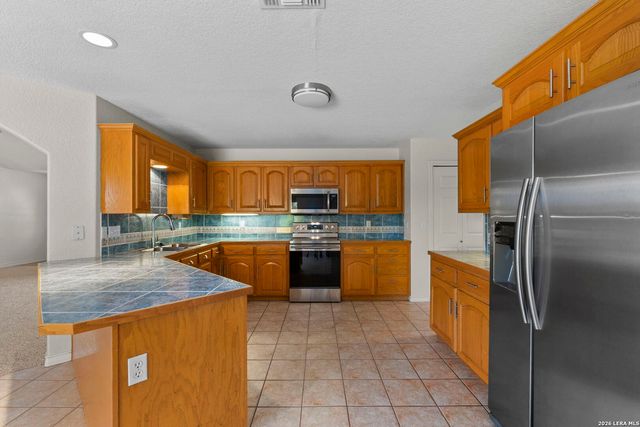 145 Schlamp Bay, Canyon Lake, TX 78133