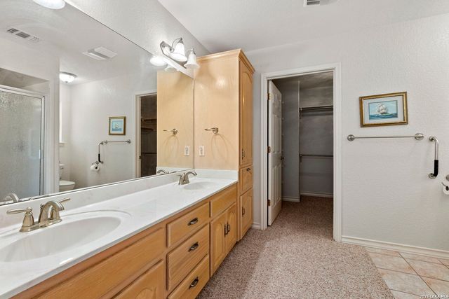 145 Schlamp Bay, Canyon Lake, TX 78133