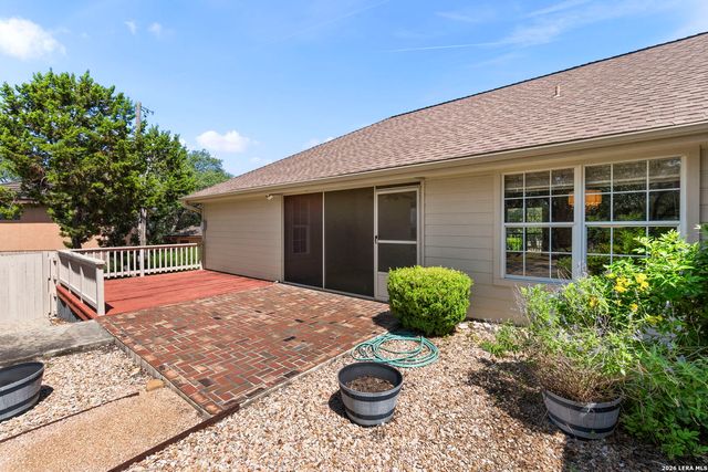 145 Schlamp Bay, Canyon Lake, TX 78133