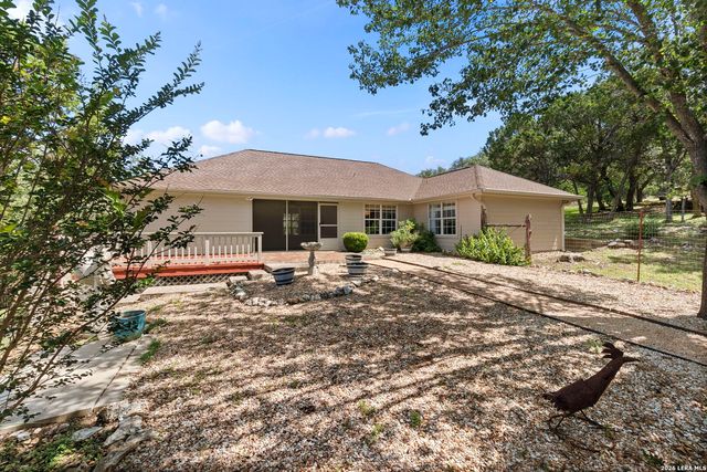 145 Schlamp Bay, Canyon Lake, TX 78133