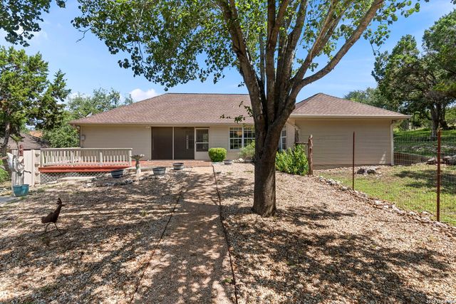 145 Schlamp Bay, Canyon Lake, TX 78133