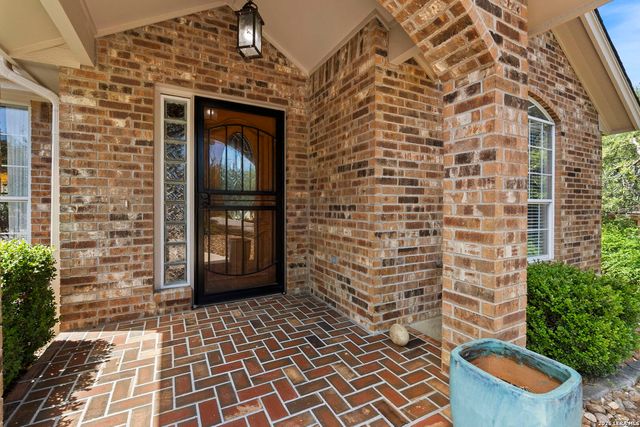 145 Schlamp Bay, Canyon Lake, TX 78133