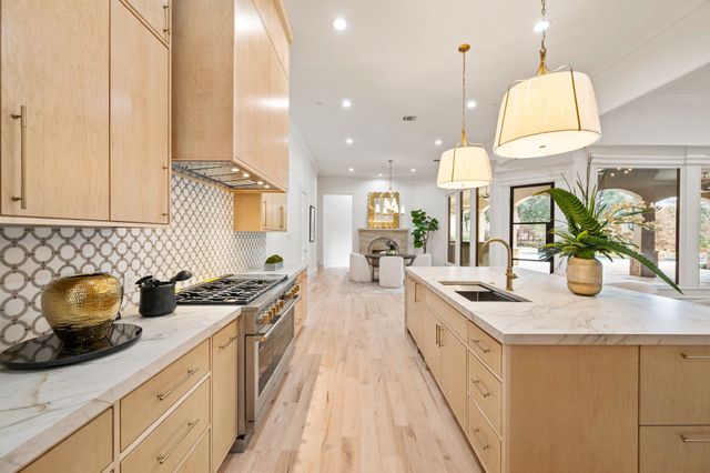 1802 Shady Grove Court, Westlake, TX 76262