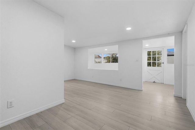 2901 POPLAR STREET, Sarasota, FL 34237
