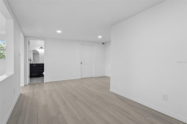 2901 POPLAR STREET, Sarasota, FL 34237