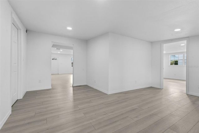 2901 POPLAR STREET, Sarasota, FL 34237