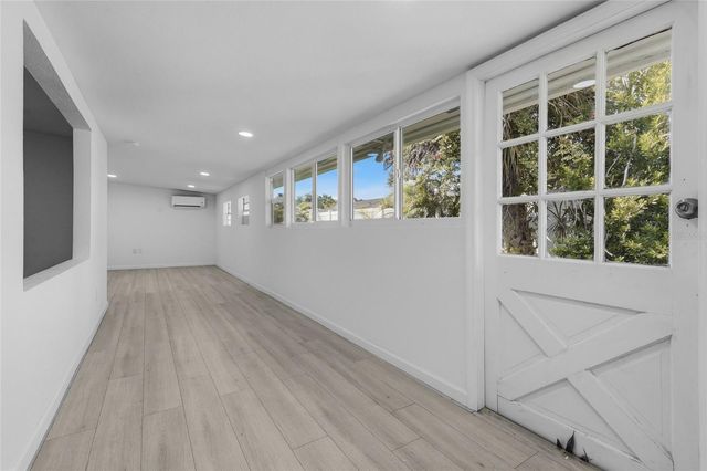 2901 POPLAR STREET, Sarasota, FL 34237