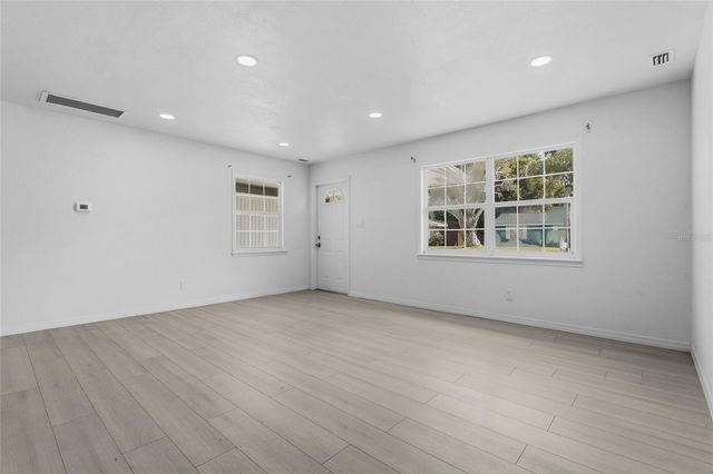 2901 POPLAR STREET, Sarasota, FL 34237