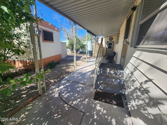 610 Jack Burden Road 14, Wickenburg, AZ 85390