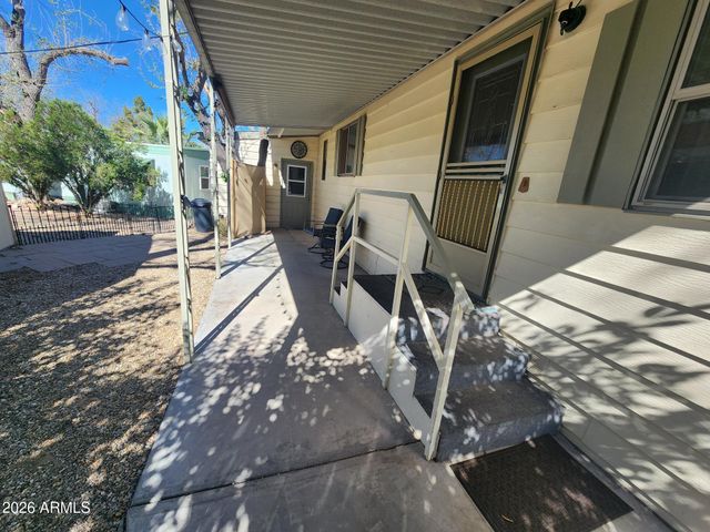 610 Jack Burden Road 14, Wickenburg, AZ 85390