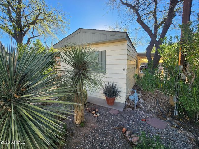 610 Jack Burden Road 14, Wickenburg, AZ 85390