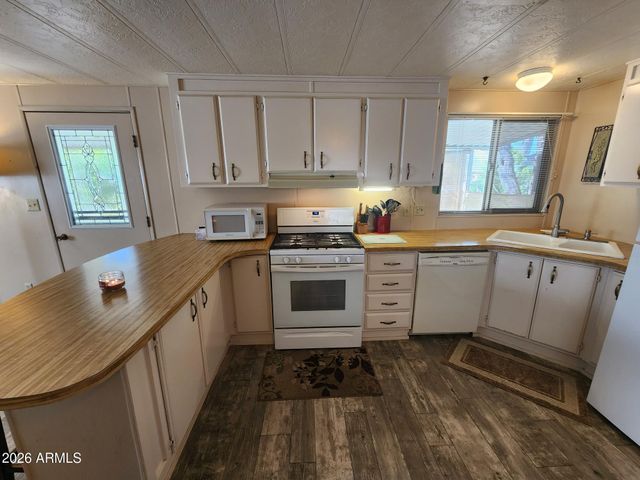 610 Jack Burden Road 14, Wickenburg, AZ 85390