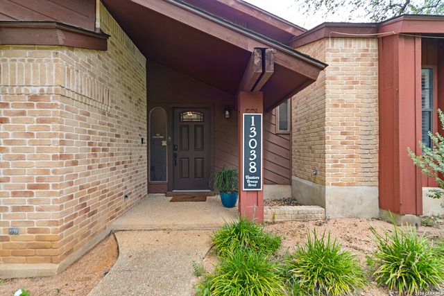 13038 HUNTERS BREEZE ST, San Antonio, TX 78230