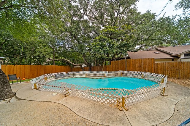 13038 HUNTERS BREEZE ST, San Antonio, TX 78230