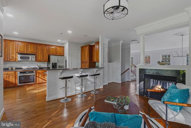 4138 TIMBER LOG WAY, Fairfax, VA 22030