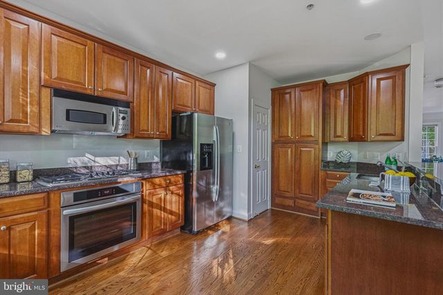 4138 TIMBER LOG WAY, Fairfax, VA 22030
