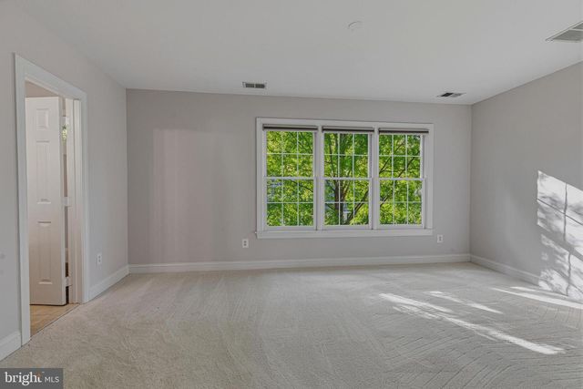 4138 TIMBER LOG WAY, Fairfax, VA 22030
