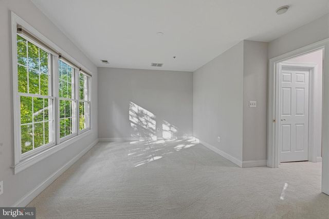 4138 TIMBER LOG WAY, Fairfax, VA 22030