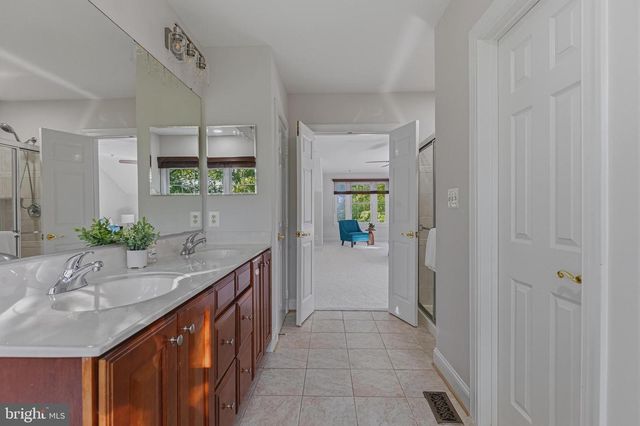4138 TIMBER LOG WAY, Fairfax, VA 22030